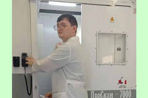 Рентгенолаборант Александр Мурашкин